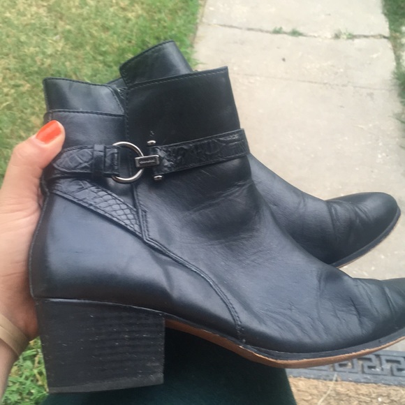 Coach Shoes - Paulina Coach boots🎉 please read description!